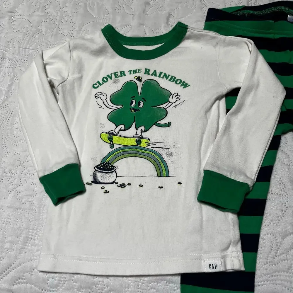 Gap Organic Shamrock Rainbow PJs Size 2